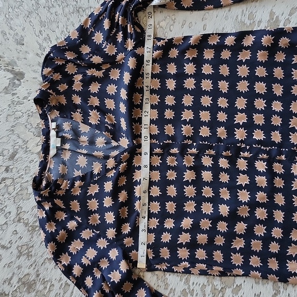 Boden Harriet Printed Bishop Sleeve Matte Satin Blouse Sz2 - Picture 8 of 9